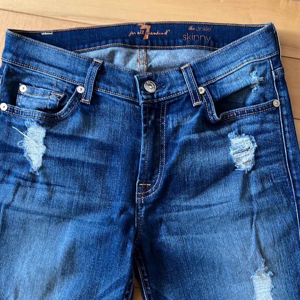 Seven for all Mankind jeans, the Skinny Ankle, Size 28